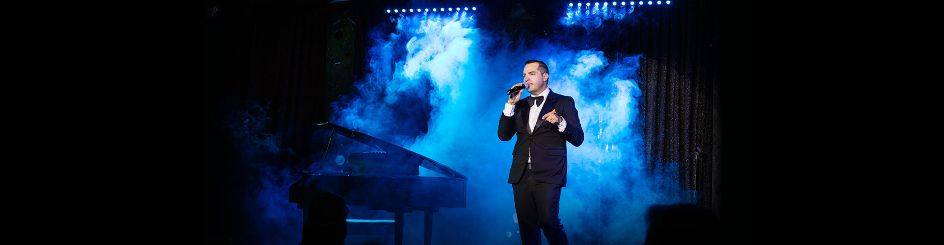 Sinatra Live! hero image